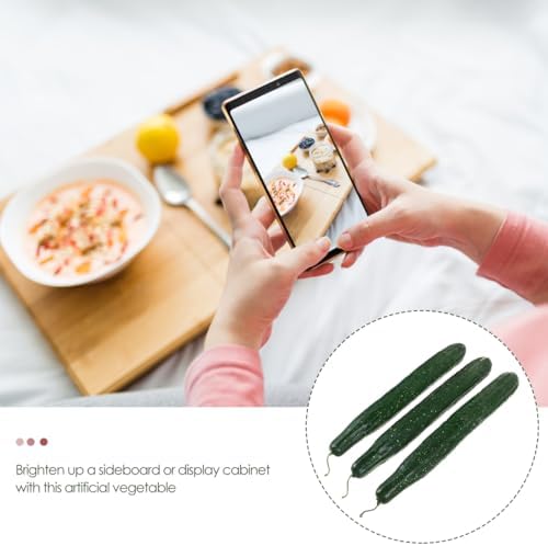 HOMSFOU 3Pcs Lifelike Green Cucumber Decor