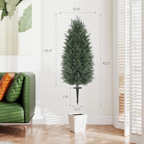 HOMCOM 433 Inch Set of 2 Artificial Cedar Trees