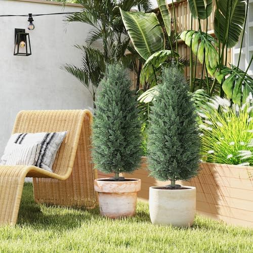 HOMCOM 433 Inch Set of 2 Artificial Cedar Trees
