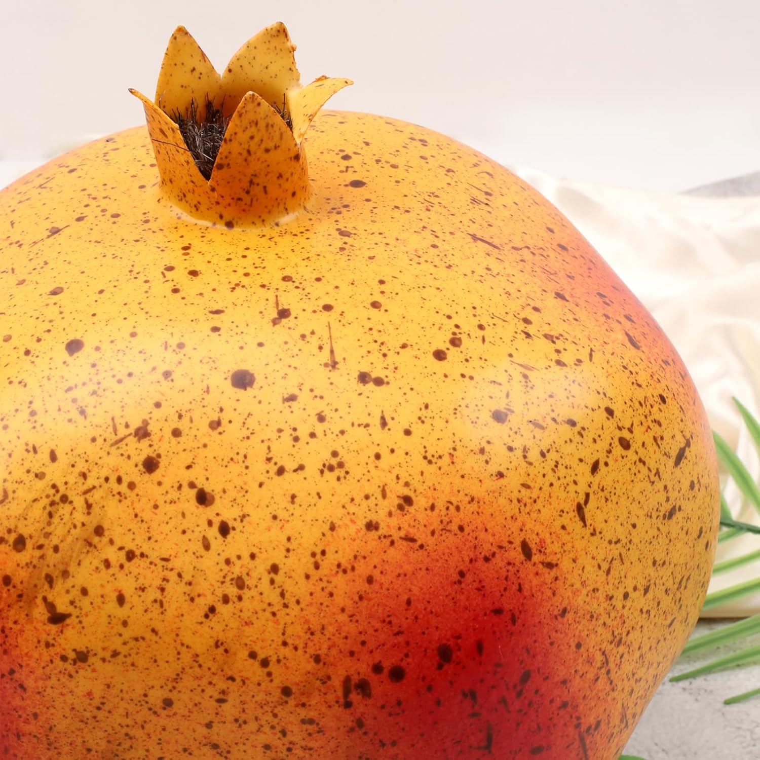 Woration Artificial Oversize Pomegranate Decor Prop