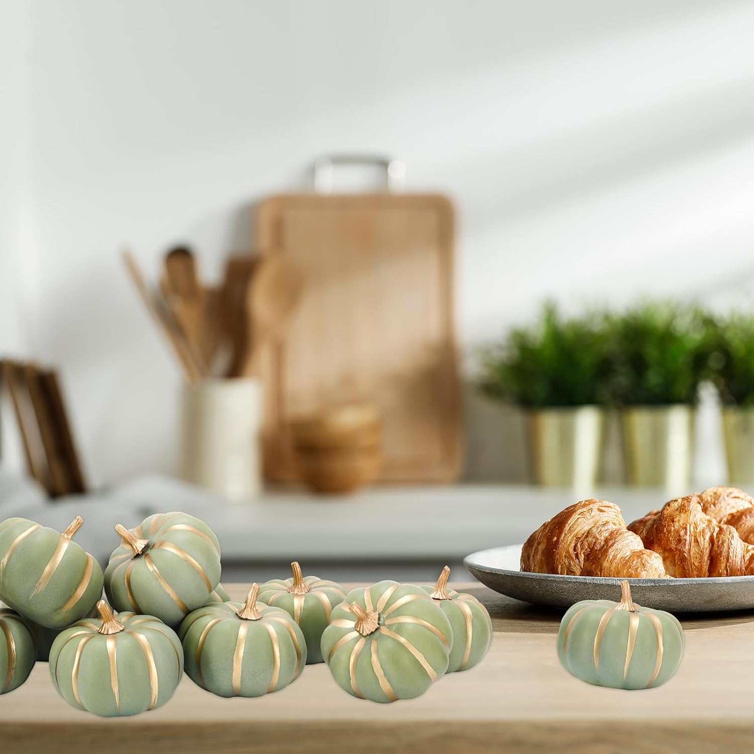 Whaline Green Artificial Pumpkins with Gold Edges 12Pcs