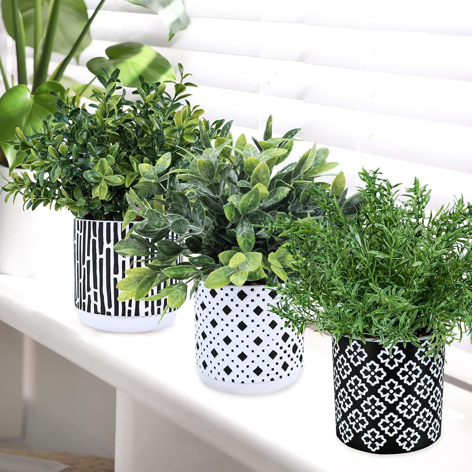 Winlyn 3-Pack Artificial Plants in Concrete Pots