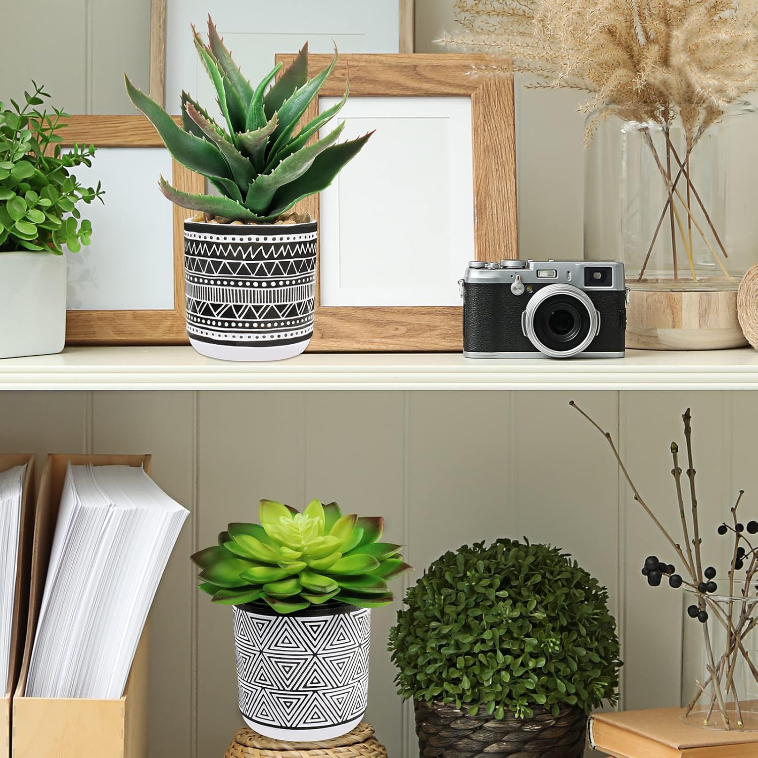 Winlyn Set of 3 Assorted Artificial Succulent Plants