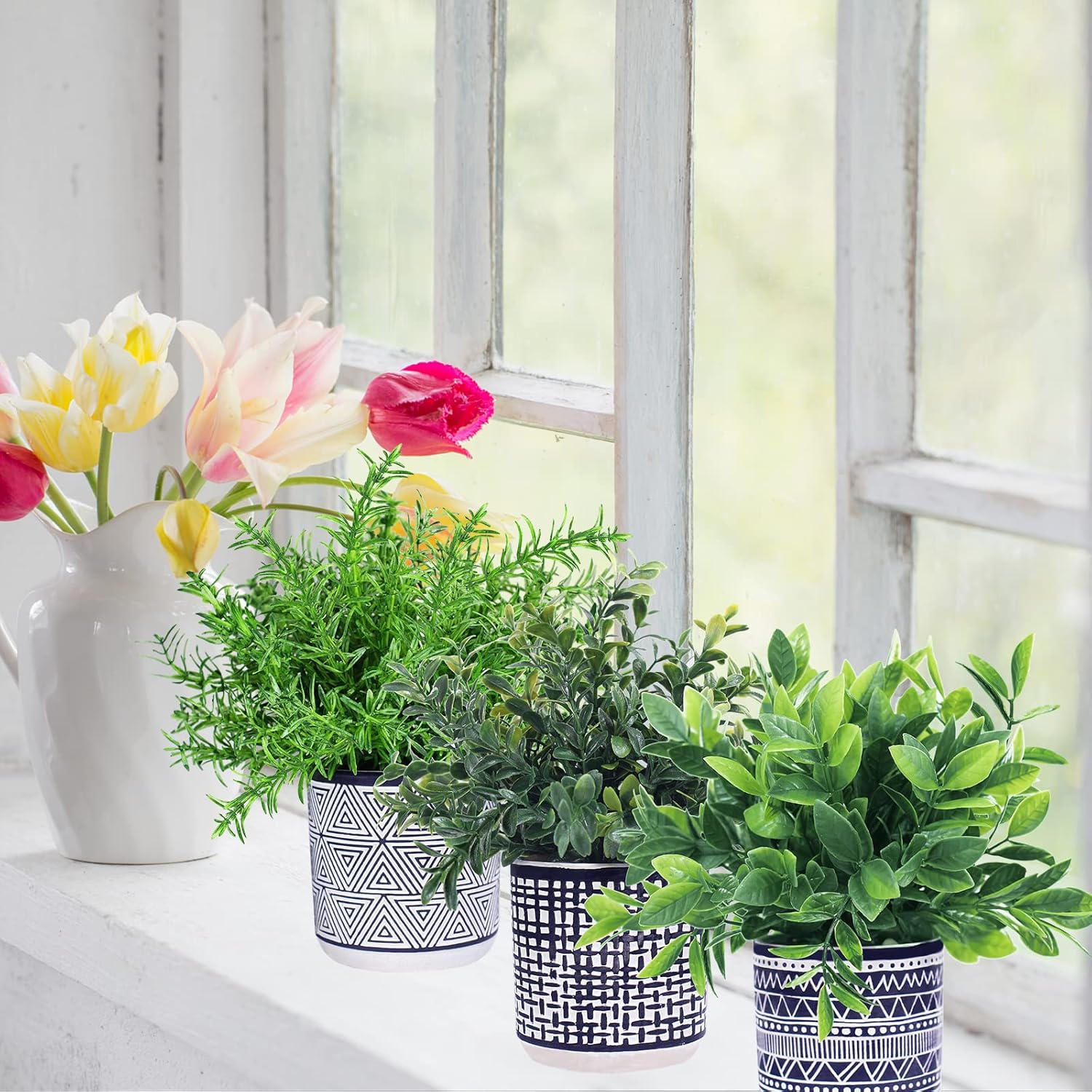 Winlyn Set of 3 Artificial Potted Plants in Black and White Geometric Pots